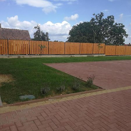 Levendulas Haz Becsehely Экстерьер фото
